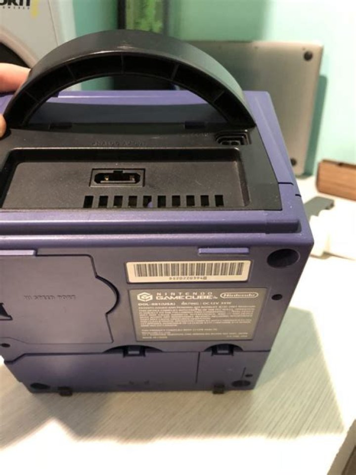 Do Gamecubes (DOL-001) without Digital AV exist?