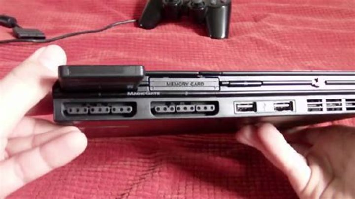 Does PlayStation 2 slimline have USB 2.0 ports?