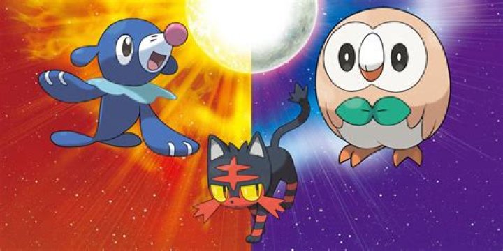 How do I trade with friends over the internet in Pokemon Sun/Moon?