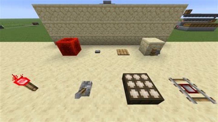 Place block in Minecraft with redstone?