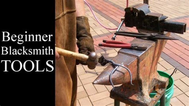 Where can blacksmith manuals be found in mabinogi?